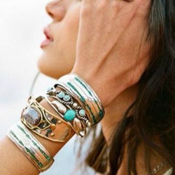 Small Woven Leather Cuff Bracelet – Y2K Preppy/Boho Wrist Belt Style - Picture 2 of 2